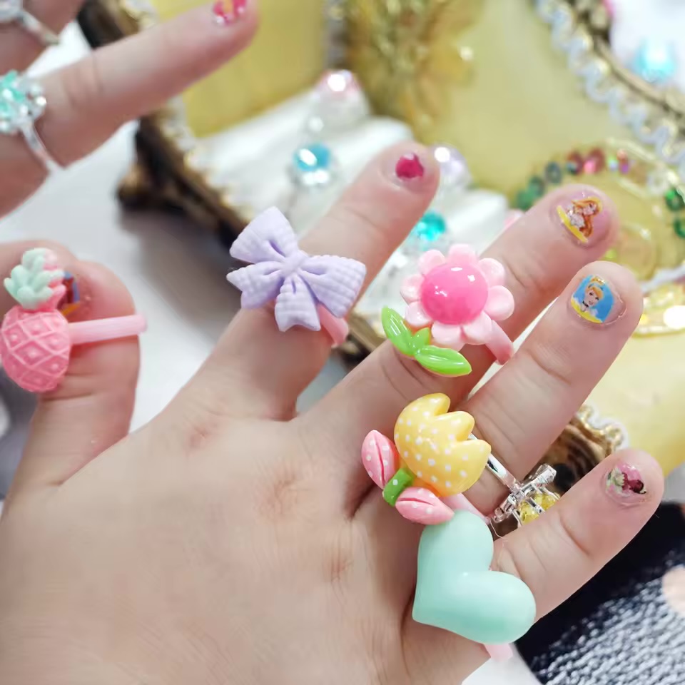 ‏Kids rings box